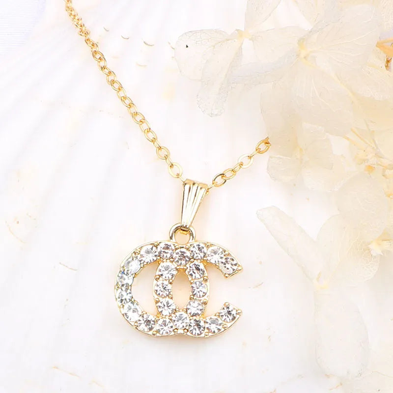Wholesale Luxury Designer Brand 2023 Necklaces Chain 18K Gold Plated Crysatl Rhinestone Sweater Newklace for Women Wedding